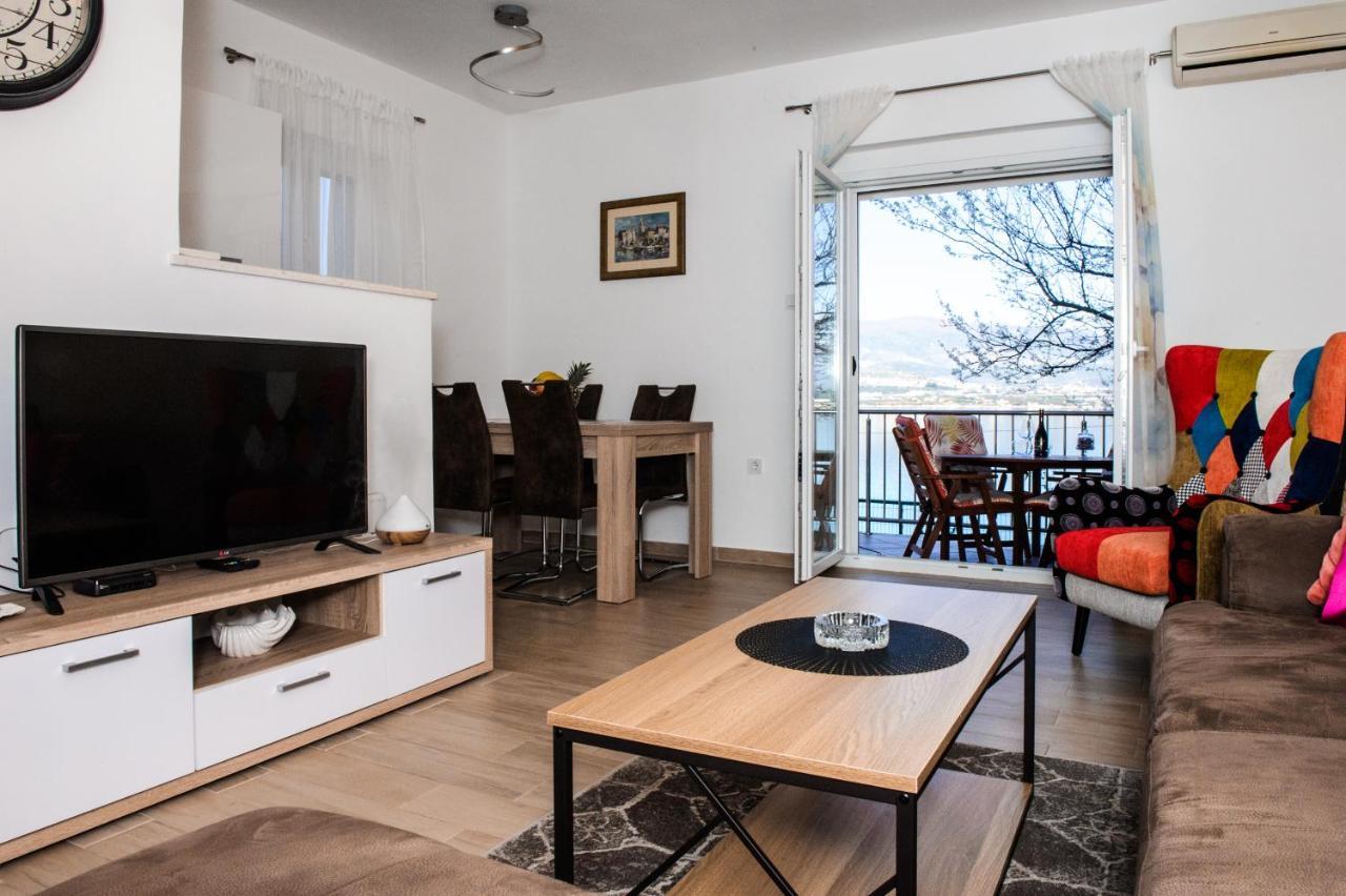 Mastrinka Apartment Trogir Exteriör bild